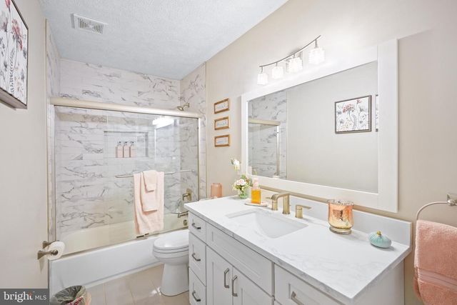 10012 ELLIS RD, Manassas, VA 20111