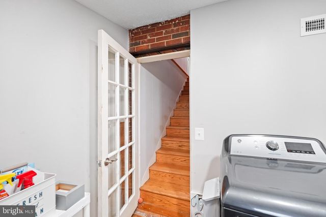 10012 ELLIS RD, Manassas, VA 20111