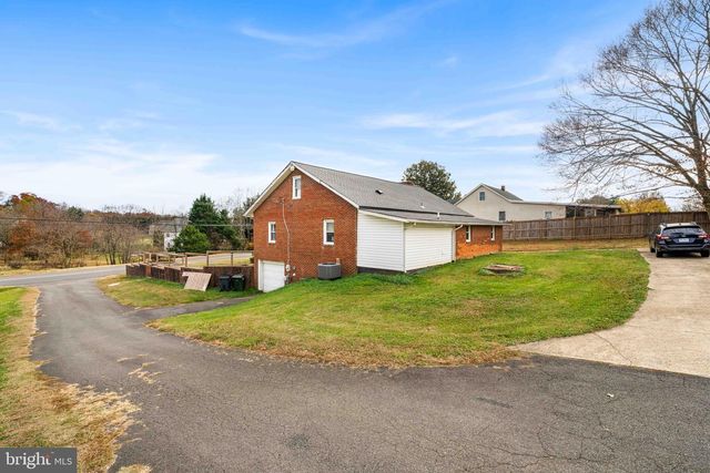 10012 ELLIS RD, Manassas, VA 20111