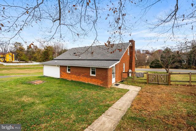 10012 ELLIS RD, Manassas, VA 20111