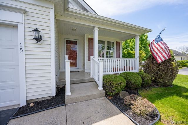 15 Glenfield Drive, West Seneca, NY 14224