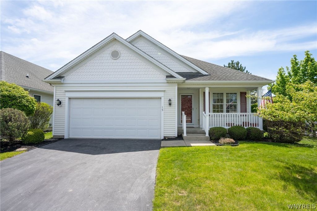 15 Glenfield Drive, West Seneca, NY 14224