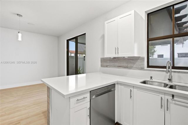 3430 W 106th Terrace 106, Hialeah, FL 33018