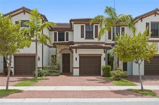 3430 W 106th Terrace 106, Hialeah, FL 33018