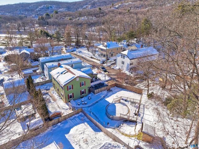 28 Beacon Street, Beacon Falls, CT 06403