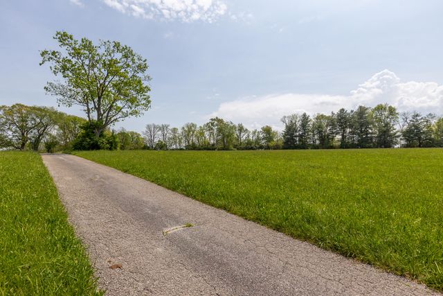 4440A Lexington Road, Paris, KY 40361