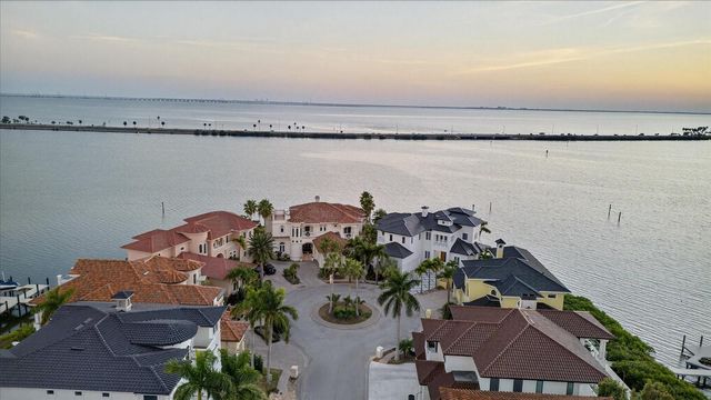 4102 CAUSEWAY VISTA DRIVE, Tampa, FL 33615