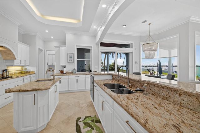 4102 CAUSEWAY VISTA DRIVE, Tampa, FL 33615