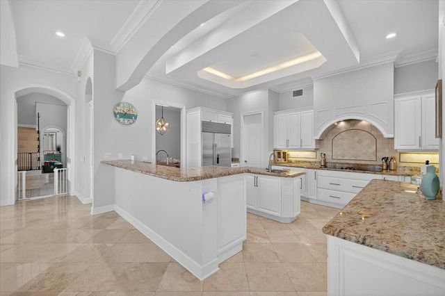 4102 CAUSEWAY VISTA DRIVE, Tampa, FL 33615