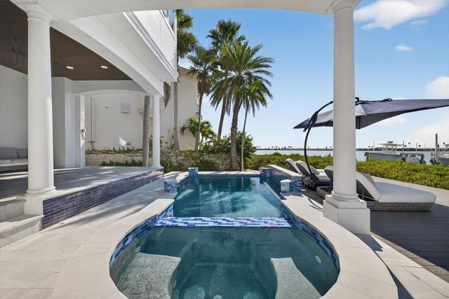 4102 CAUSEWAY VISTA DRIVE, Tampa, FL 33615