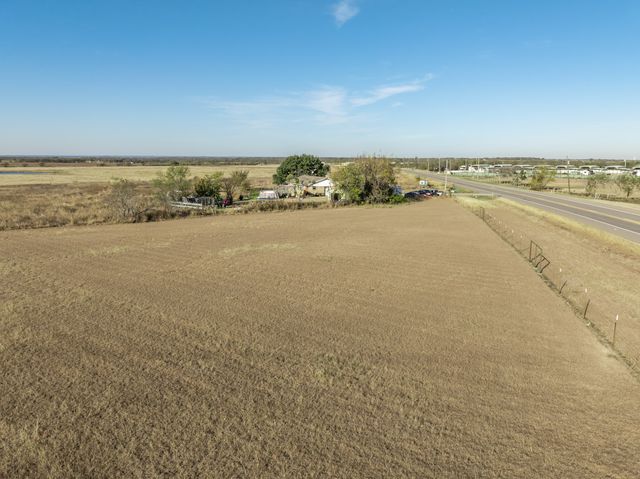 891 Hcr 2124 Loop, Whitney, TX 76692