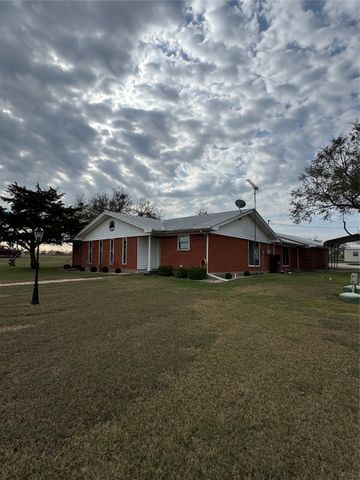 891 Hcr 2124 Loop, Whitney, TX 76692