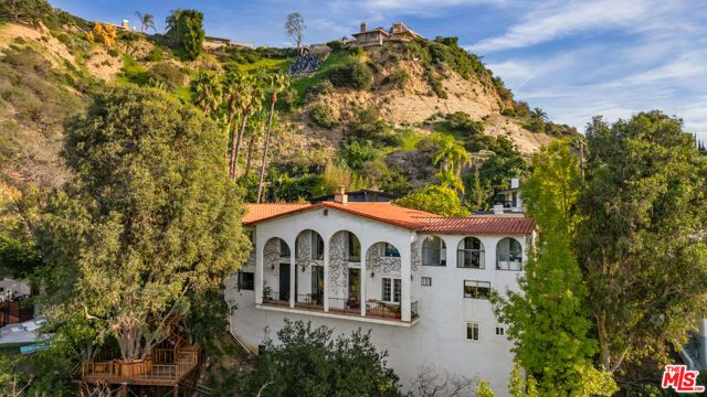 2299 Gloaming Way, Beverly Hills, CA 90210