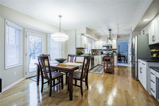 85 E Pointe, Perinton, NY 14450