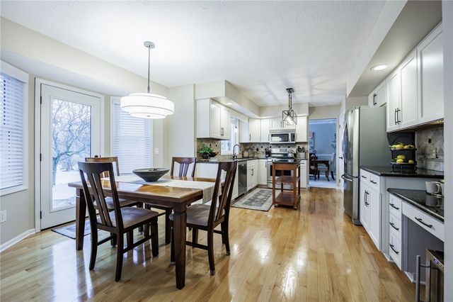 85 E Pointe, Perinton, NY 14450