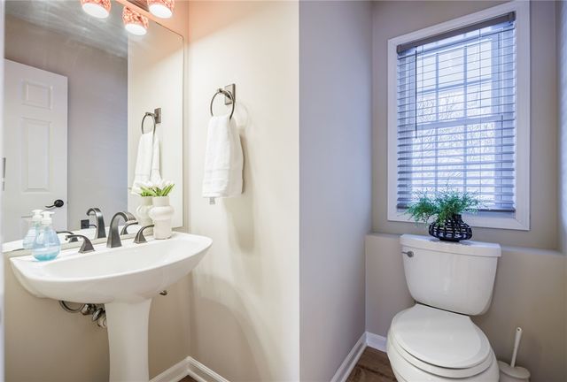 85 E Pointe, Perinton, NY 14450