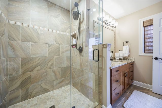 85 E Pointe, Perinton, NY 14450