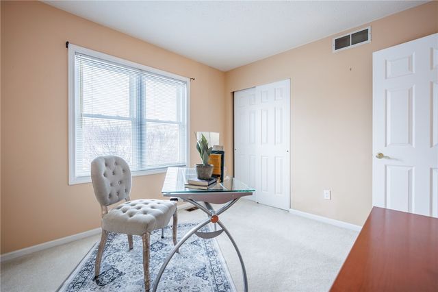 85 E Pointe, Perinton, NY 14450