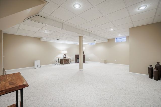 85 E Pointe, Perinton, NY 14450