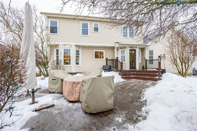 85 E Pointe, Perinton, NY 14450