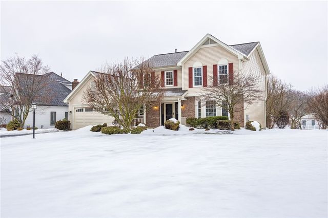 85 E Pointe, Perinton, NY 14450