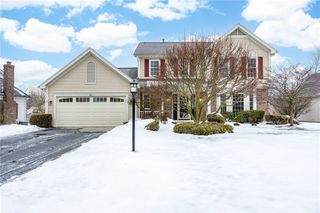 85 E Pointe, Perinton, NY 14450