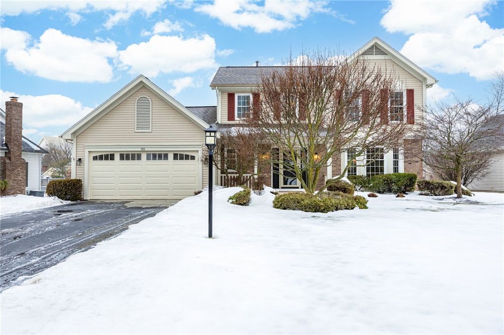 85 E Pointe, Perinton, NY 14450