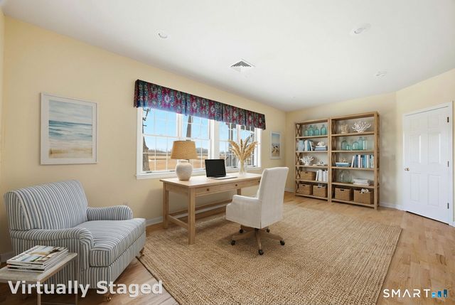 11 Longview Terrace 11, Madison, CT 06443