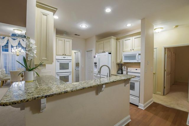 1287 Killian SW Way, Lilburn, GA 30047