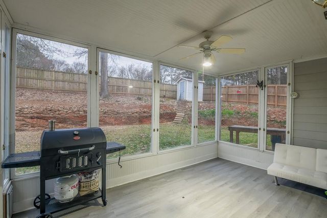 1287 Killian SW Way, Lilburn, GA 30047