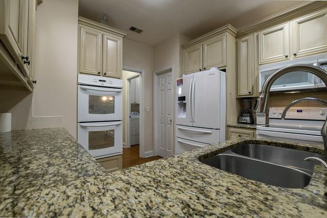 1287 Killian SW Way, Lilburn, GA 30047