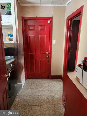 2725 CRAMER ST, Camden, NJ 08105