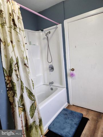 2725 CRAMER ST, Camden, NJ 08105