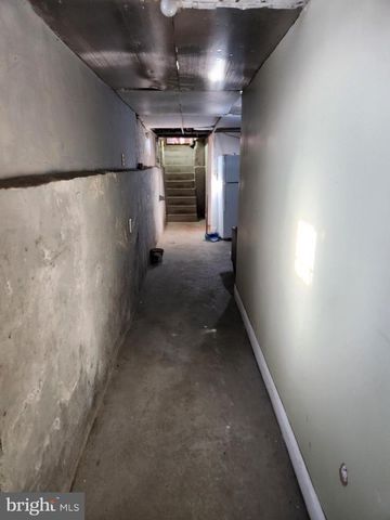 2725 CRAMER ST, Camden, NJ 08105