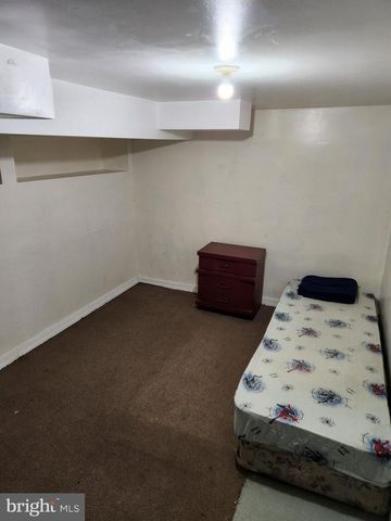 2725 CRAMER ST, Camden, NJ 08105