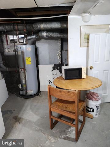 2725 CRAMER ST, Camden, NJ 08105