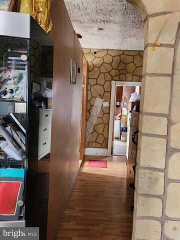 2725 CRAMER ST, Camden, NJ 08105