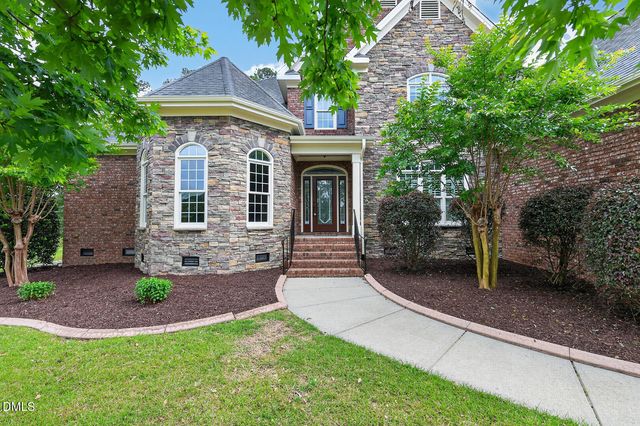 2205 Belvinwood Drive, Fuquay Varina, NC 27526