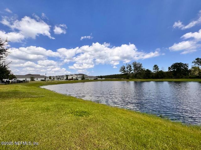 13623 HOLSINGER Boulevard, Jacksonville, FL 32256