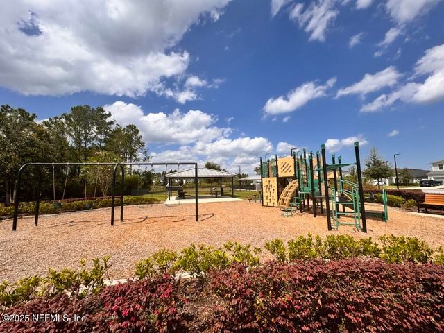 13623 HOLSINGER Boulevard, Jacksonville, FL 32256