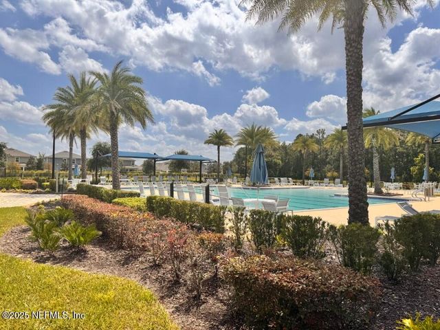 13623 HOLSINGER Boulevard, Jacksonville, FL 32256