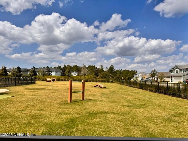 13623 HOLSINGER Boulevard, Jacksonville, FL 32256