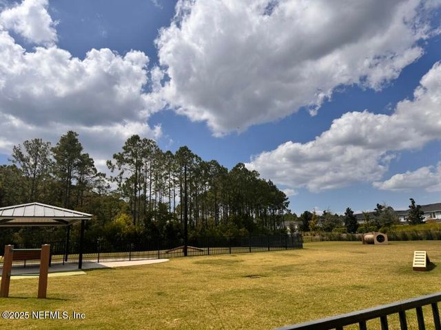 13623 HOLSINGER Boulevard, Jacksonville, FL 32256