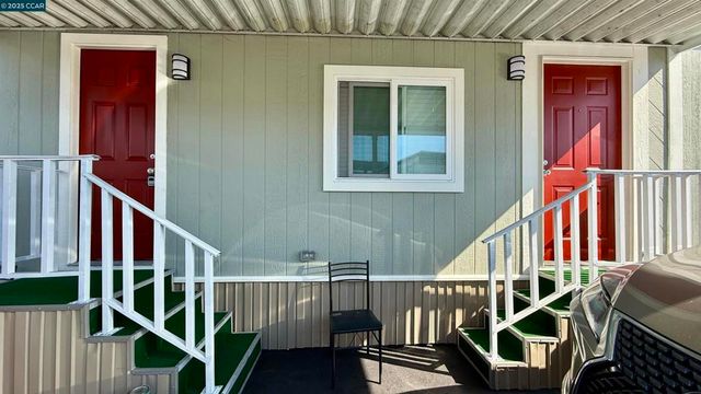 747 Lewelling Blvd, San Leandro, CA 94579