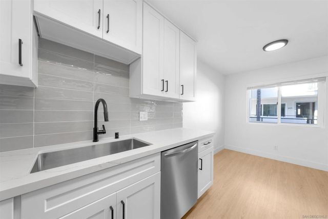 1030 Robinson Ave 205, San Diego, CA 92103