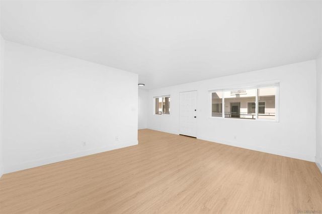 1030 Robinson Ave 205, San Diego, CA 92103