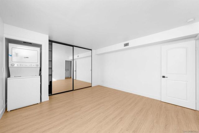 1030 Robinson Ave 205, San Diego, CA 92103