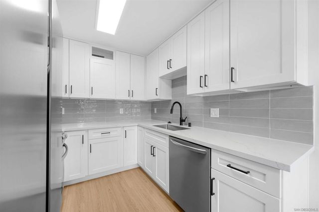 1030 Robinson Ave 205, San Diego, CA 92103