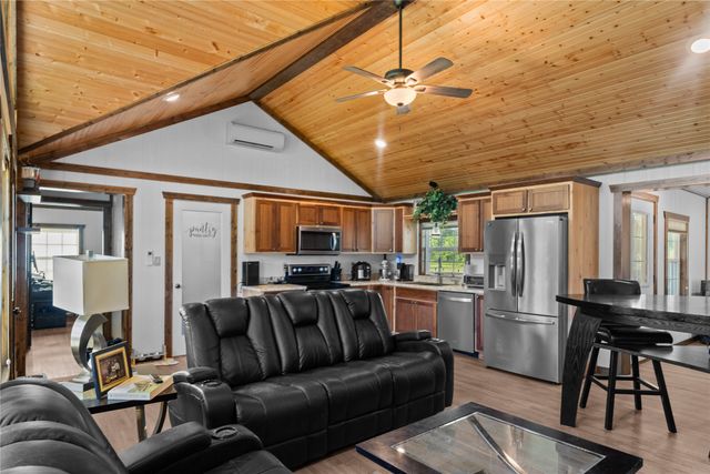 1001 County Road 1350, Quitman, TX 75783