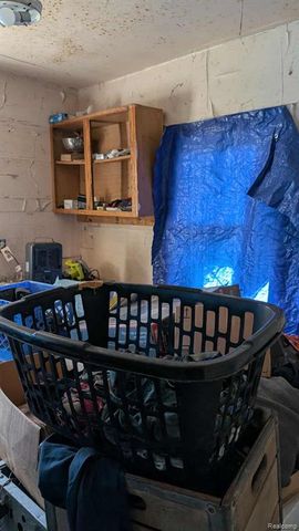 10405 Orangelawn Street, Detroit, MI 48204